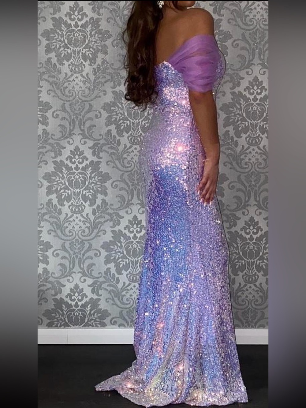 Lilac Sequin Mermaid Gown with Puff Sleeves NWT 248.00 - Picture 4 of 4